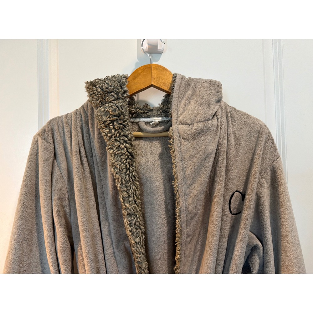 Pottery Barn Hooded Plush Robe Taupe Gray Faux Fur Trim Initial C Embroidered - Picture 2 of 8